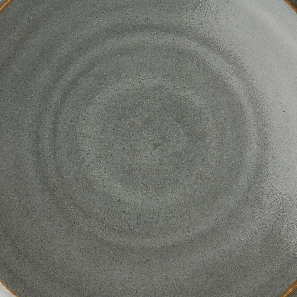 Remoxila Stormy Grey Plate — macro close-up of glaze surface texture at center