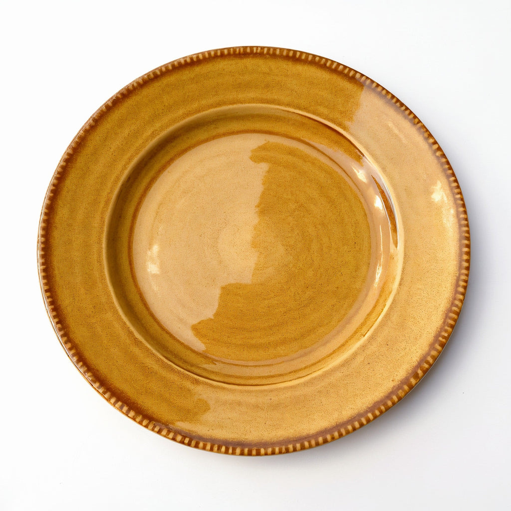 Remoxila Warm Honey Plate — strict top-down view, full round face and glaze visible